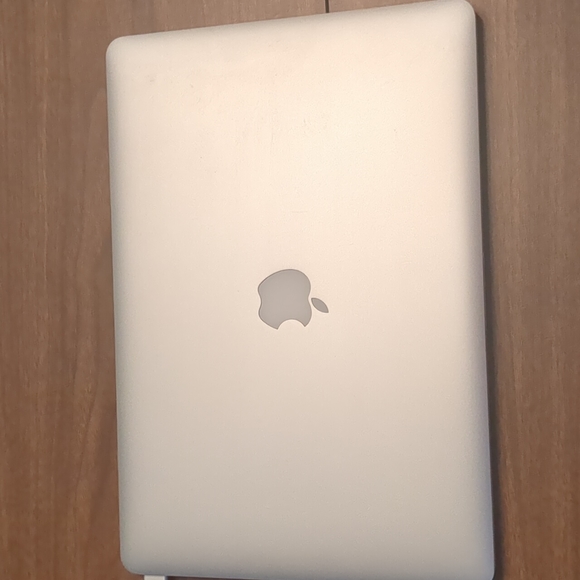 15 inch MacBook pro - Picture 3 of 12